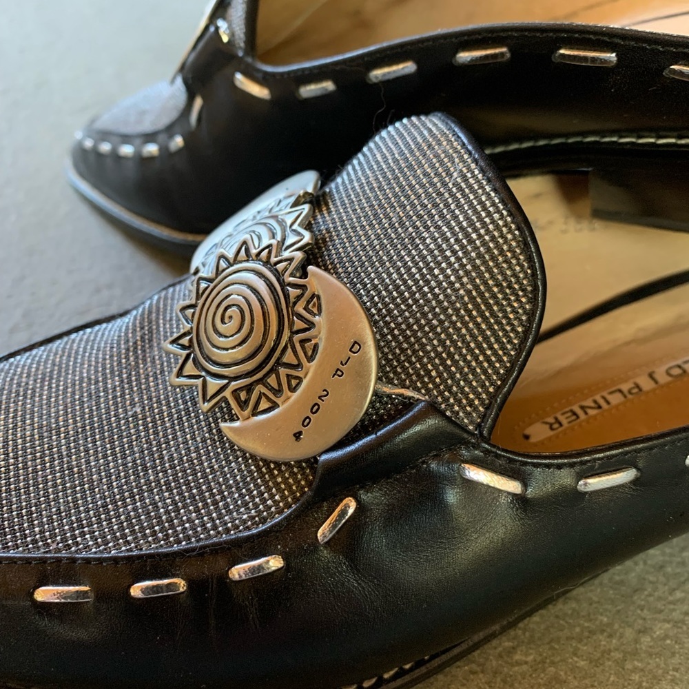 Donald Pliner Iclipse slides size 8